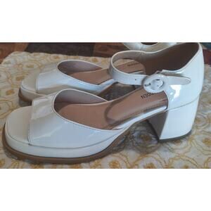 Steve Madden women's open-toe heeled shoes- size 4- excellent condition